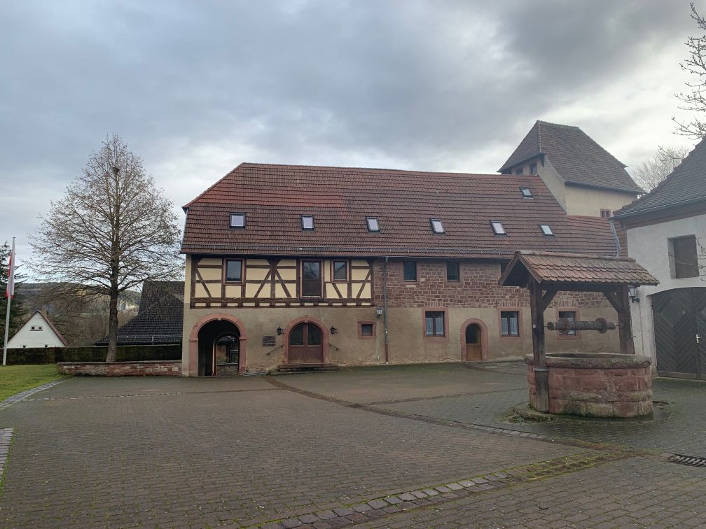 Grünauer Hof Hochhausen