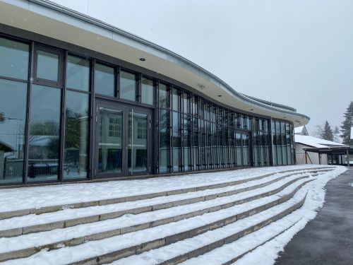 Halle unterer Eingang