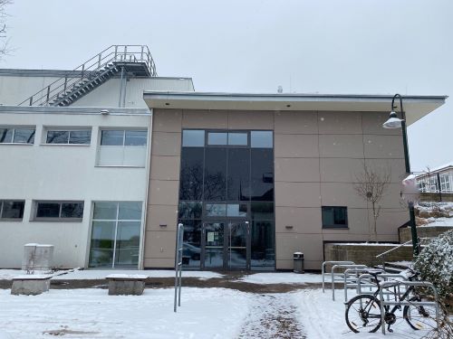 Halle unterer Eingang